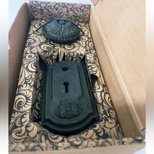 Anthropologie Victorian Aloe Vera Bathroom Soap